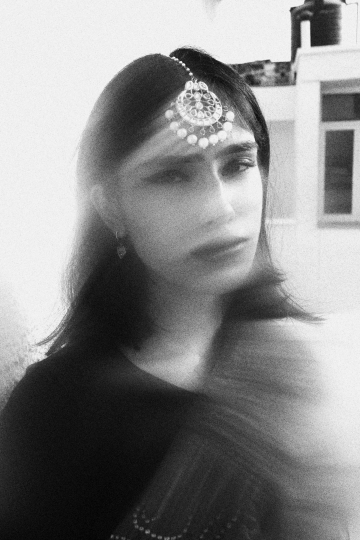 Sunbathing, Portraits